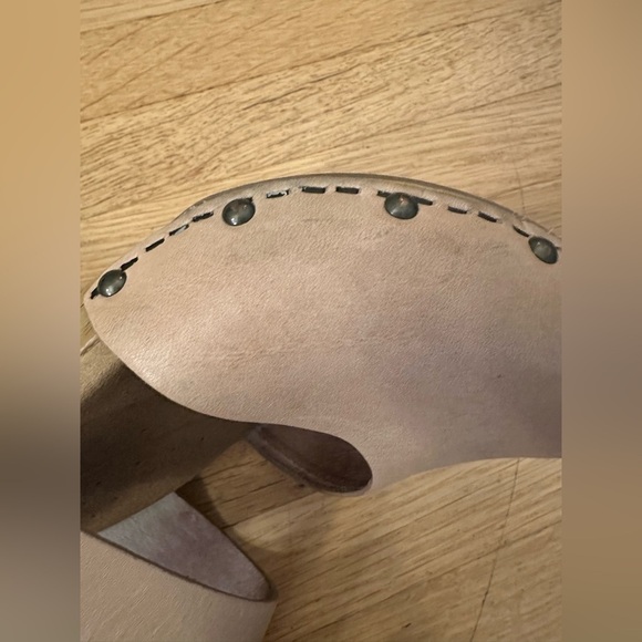 Dansko Women’s Thea Studded Dandal Size 36/5 - Picture 8 of 12